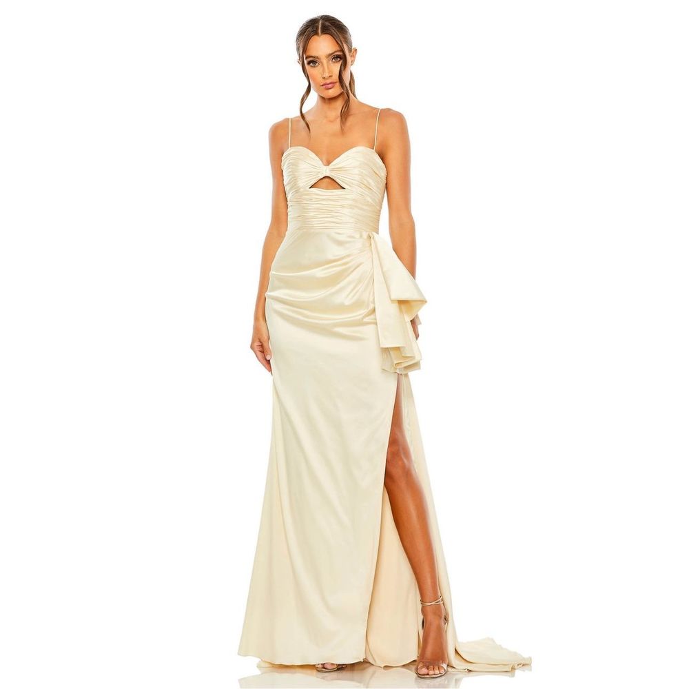 MAC DUGGAL STRAPLESS CUT OUT SIDE BOW GOWN US 8 $398